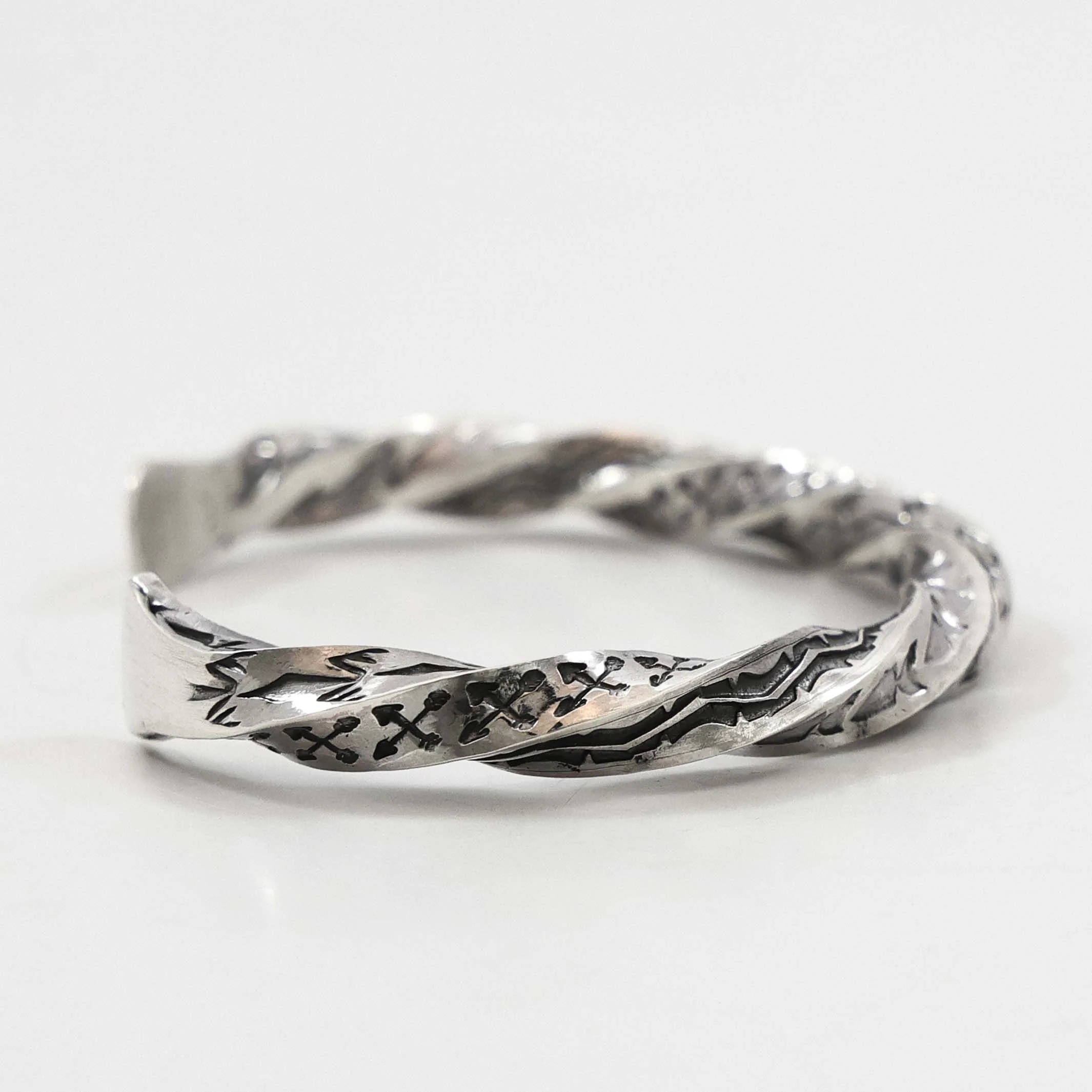 Twisted Wire Cuff - Image 3